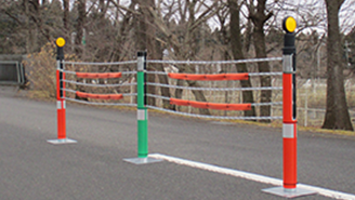 ワイヤロープ式防護柵用安全対策製品